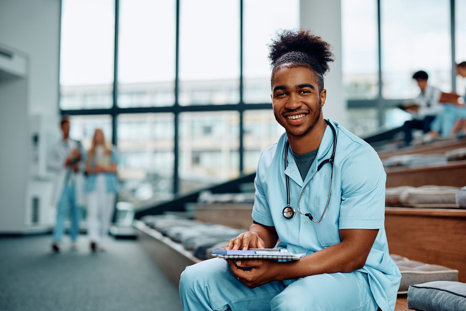 Make Your Medical School Application Stand Out with a Prehealth
